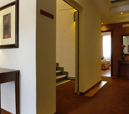 Hotell Messenion