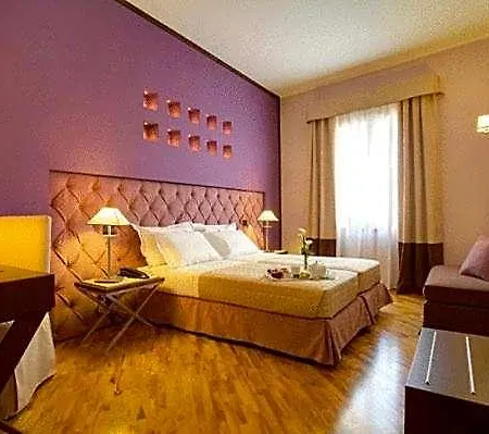 Messenion Hotell